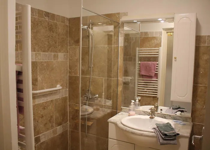 Mmm Soiree Etape Bed & Breakfast 3*