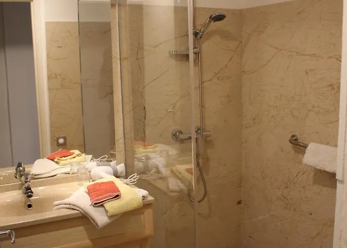 Mmm Soiree Etape Bed & Breakfast 3*